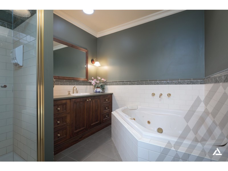 12 Arthurs Drive, Warragul VIC 3820