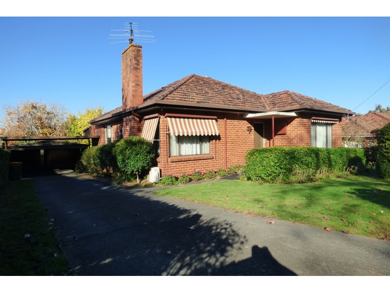 4 Elizabeth Street, Warragul VIC 3820
