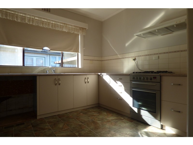 4 Elizabeth Street, Warragul VIC 3820