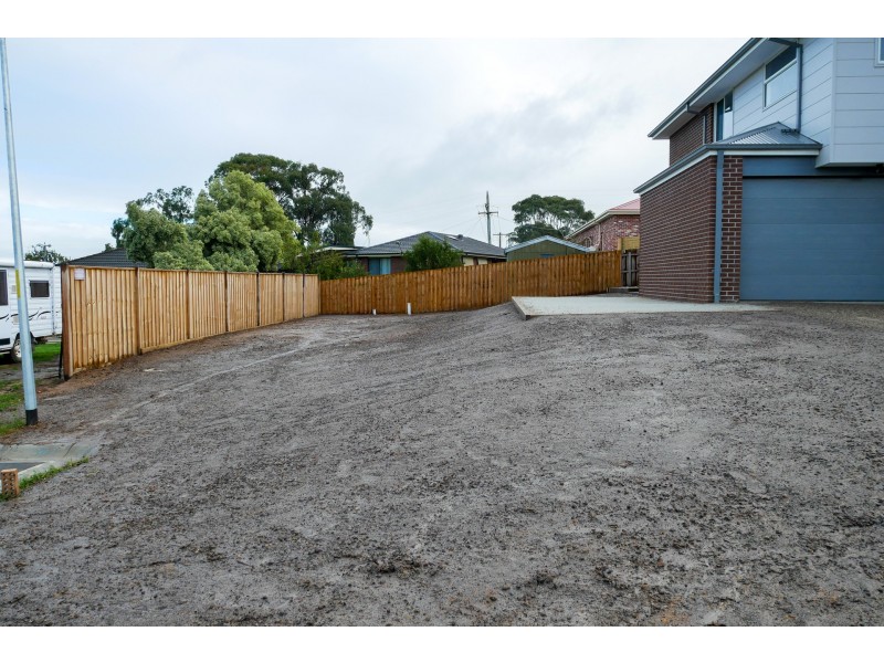 10 Kirkstall Close, Garfield VIC 3814