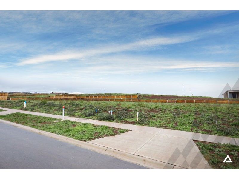 39 Bexley Boulevard, Drouin VIC 3818