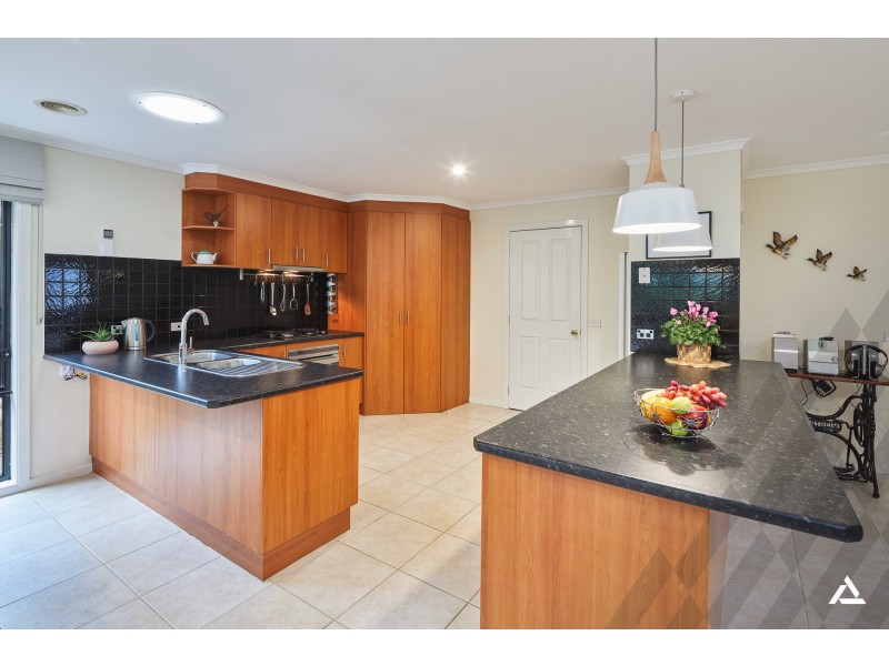 9 Tulip Court, Warragul VIC 3820