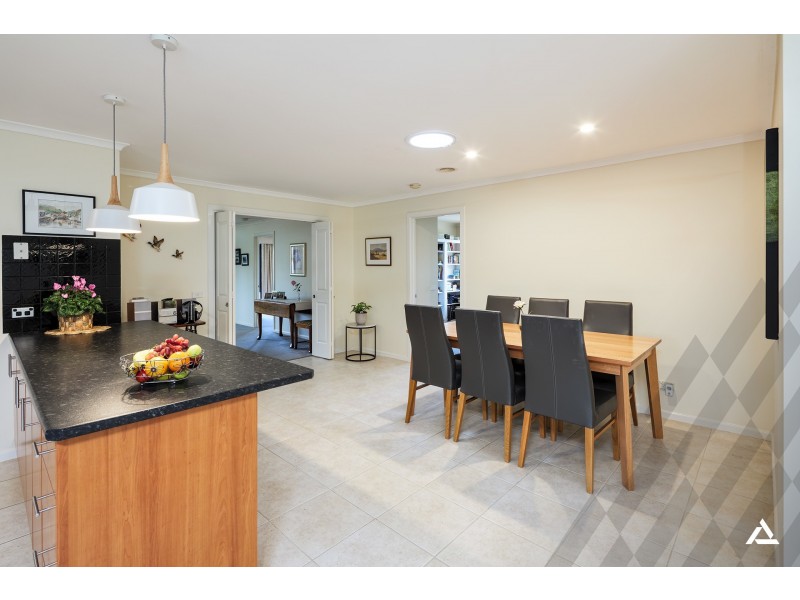 9 Tulip Court, Warragul VIC 3820