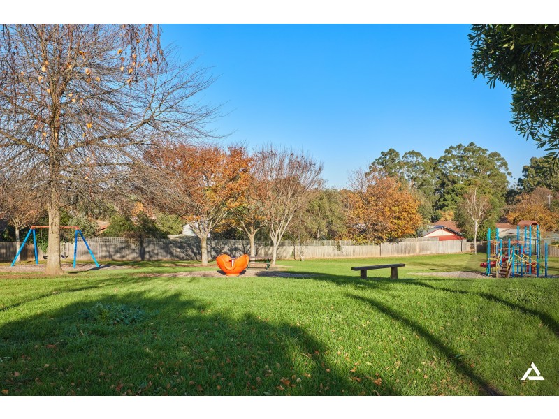 8 Bright Court, Drouin VIC 3818