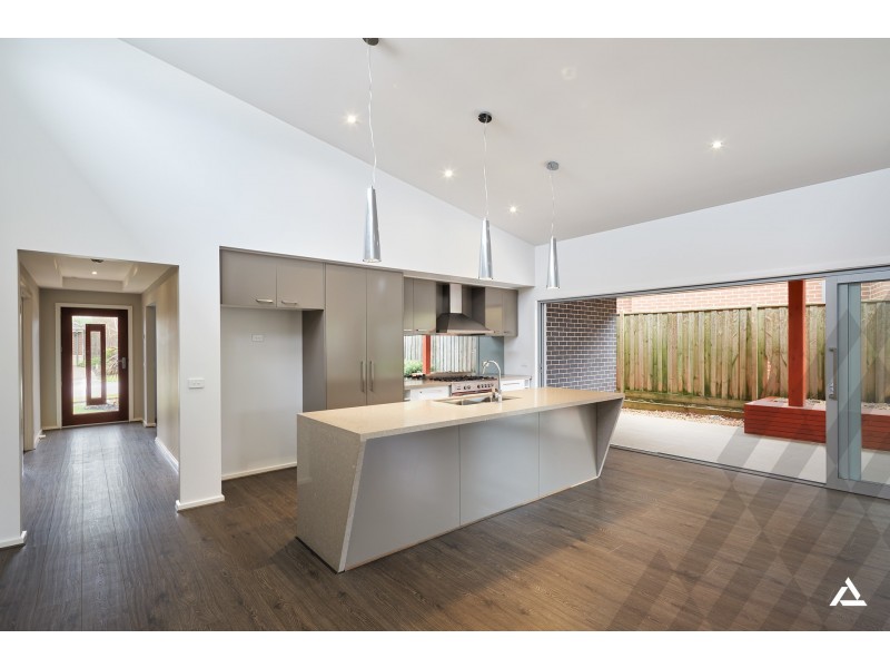 12 Cedarwood Drive, Warragul VIC 3820
