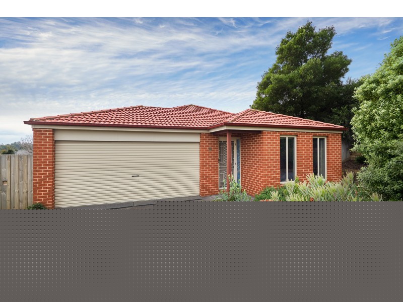 9 Wordsworth Court, Drouin VIC 3818