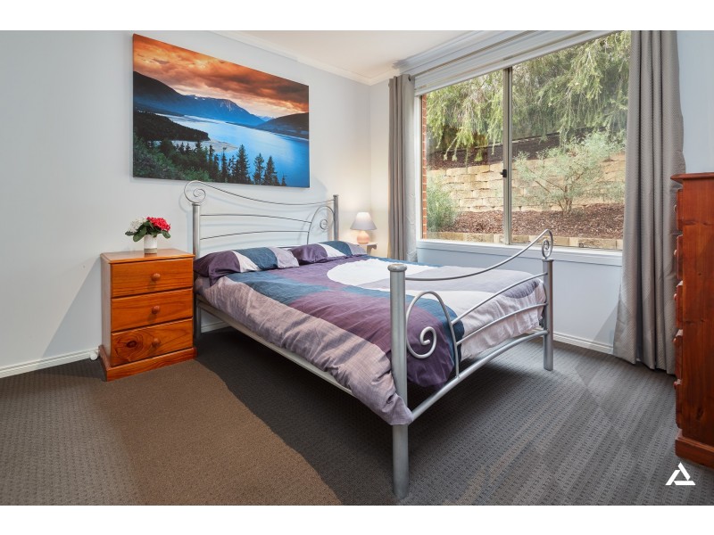 9 Wordsworth Court, Drouin VIC 3818