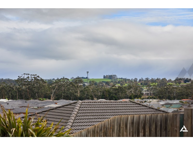 9 Wordsworth Court, Drouin VIC 3818