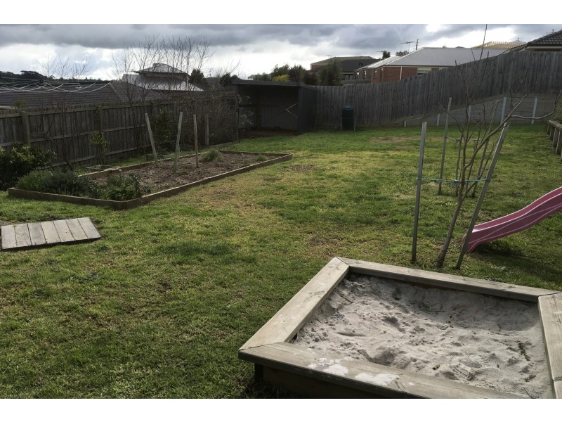 24 Bladen Street, Warragul VIC 3820