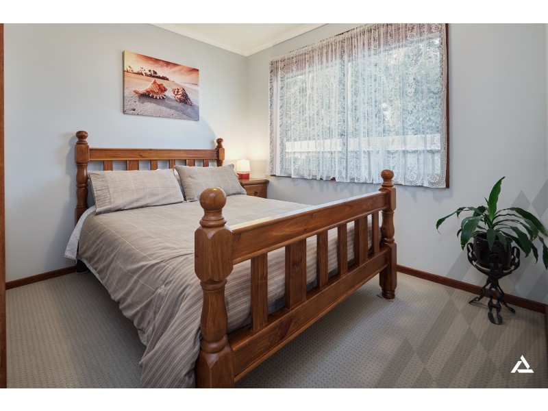 25 Outlook Drive, Drouin VIC 3818