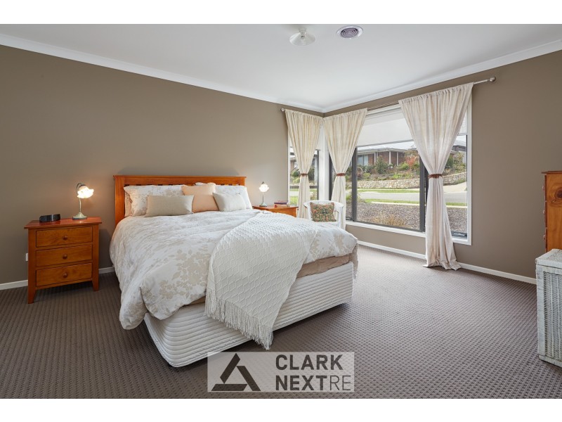 39 Empire Avenue, Drouin VIC 3818