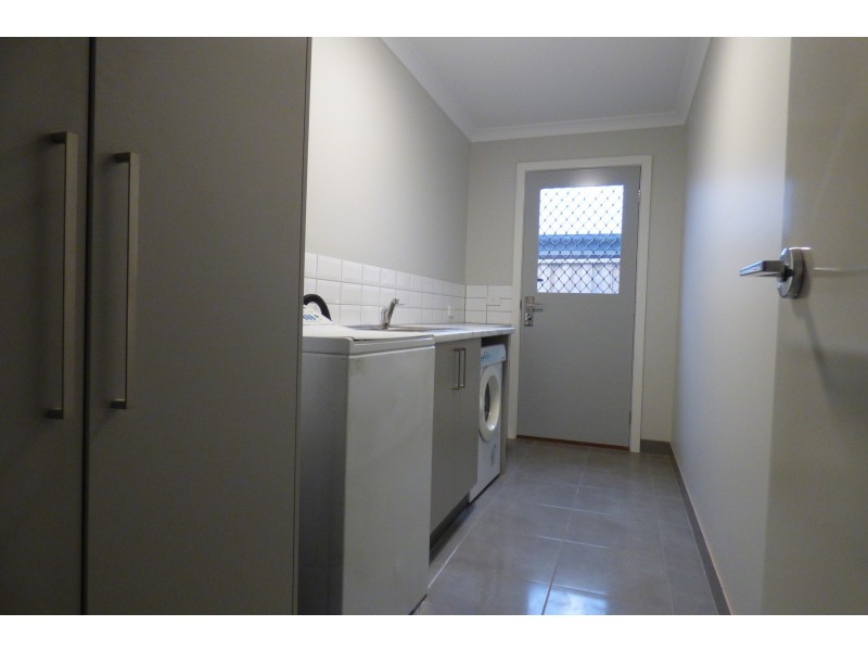 11 Chaucer Way, Drouin VIC 3818