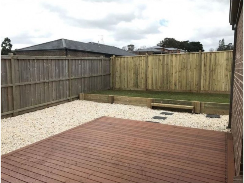 44 Timbertop Crescent, Drouin VIC 3818