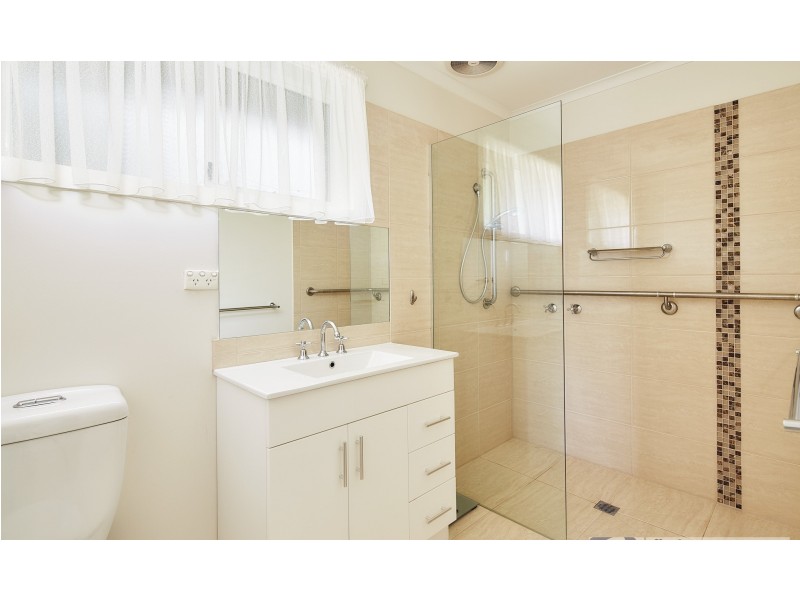 1/9 Archibald Crescent, Warragul VIC 3820