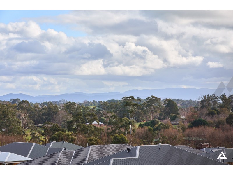 17 Thames Avenue, Drouin VIC 3818