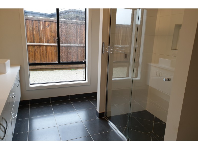 139 Twin Ranges Drive, Warragul VIC 3820