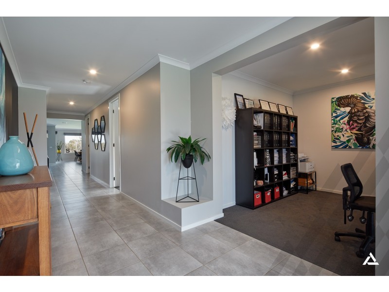 922 Princes Way, Drouin VIC 3818