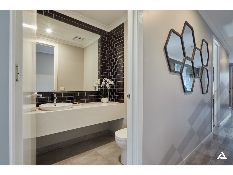 922 Princes Way, Drouin VIC 3818