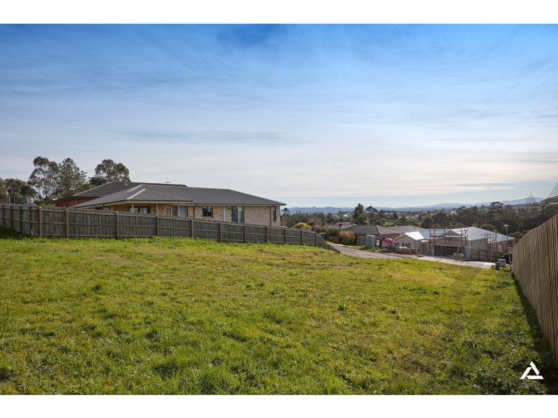 12 Aaron Court, Drouin VIC 3818