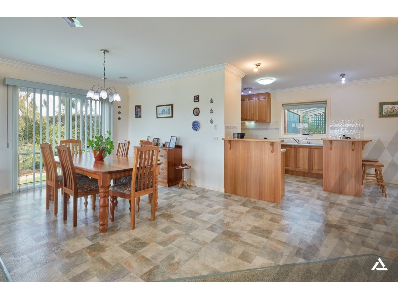 7 Huntingdon Court, Drouin VIC 3818