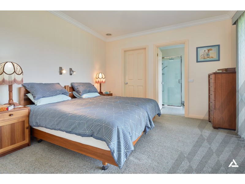 7 Huntingdon Court, Drouin VIC 3818