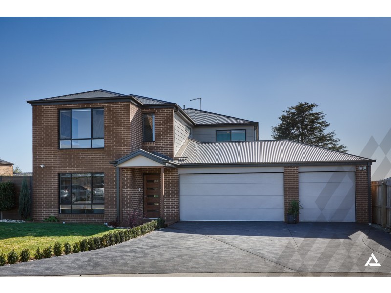 7 Charlwood Court, Drouin VIC 3818