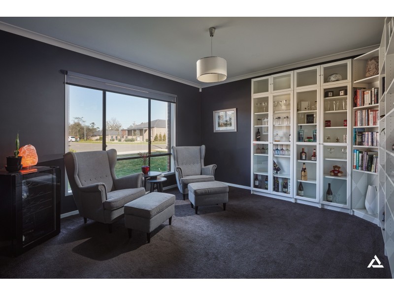 7 Charlwood Court, Drouin VIC 3818