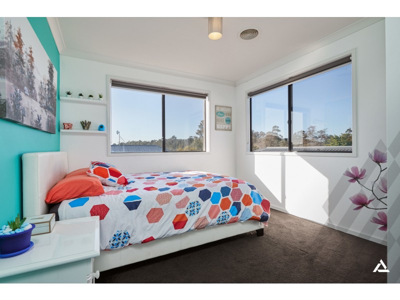 7 Charlwood Court, Drouin VIC 3818