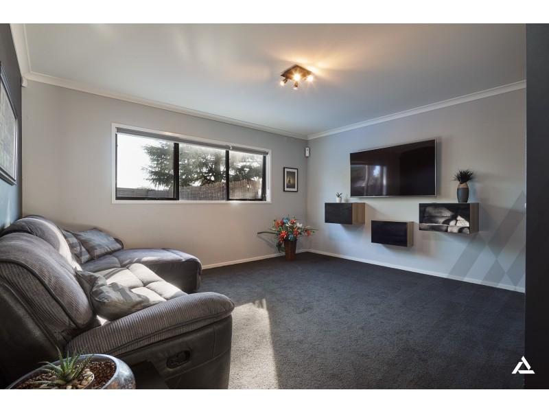 7 Charlwood Court, Drouin VIC 3818