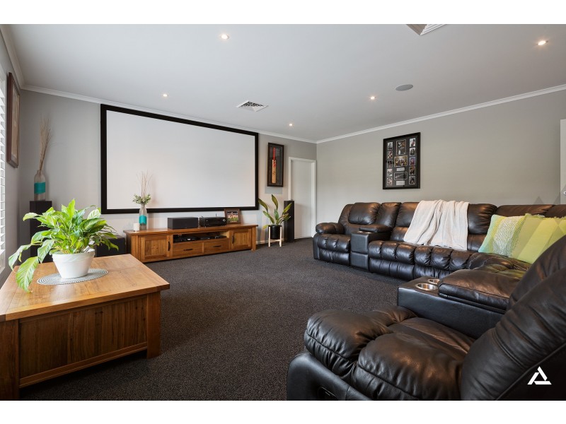 25 Bunjil Drive, Drouin VIC 3818