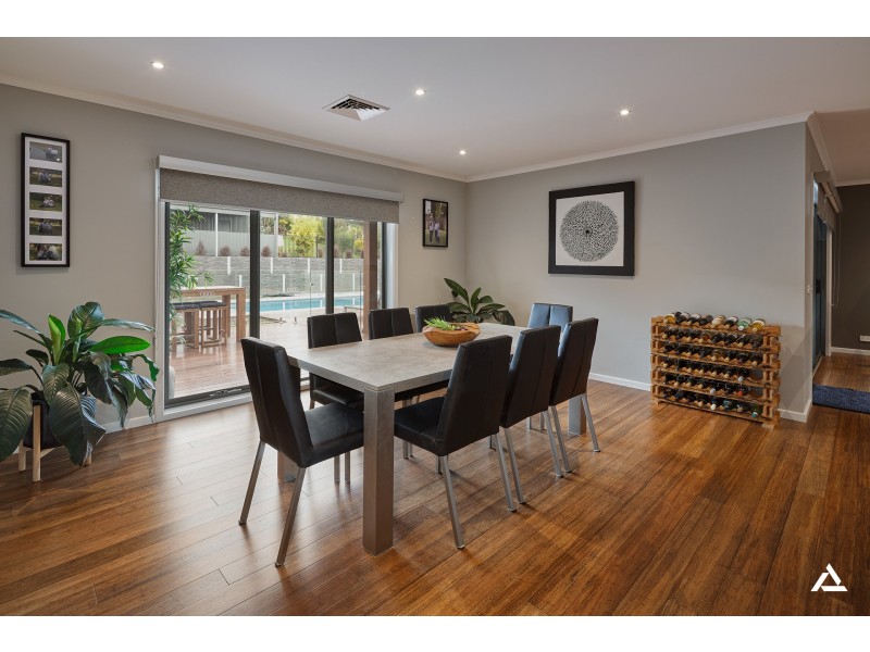25 Bunjil Drive, Drouin VIC 3818