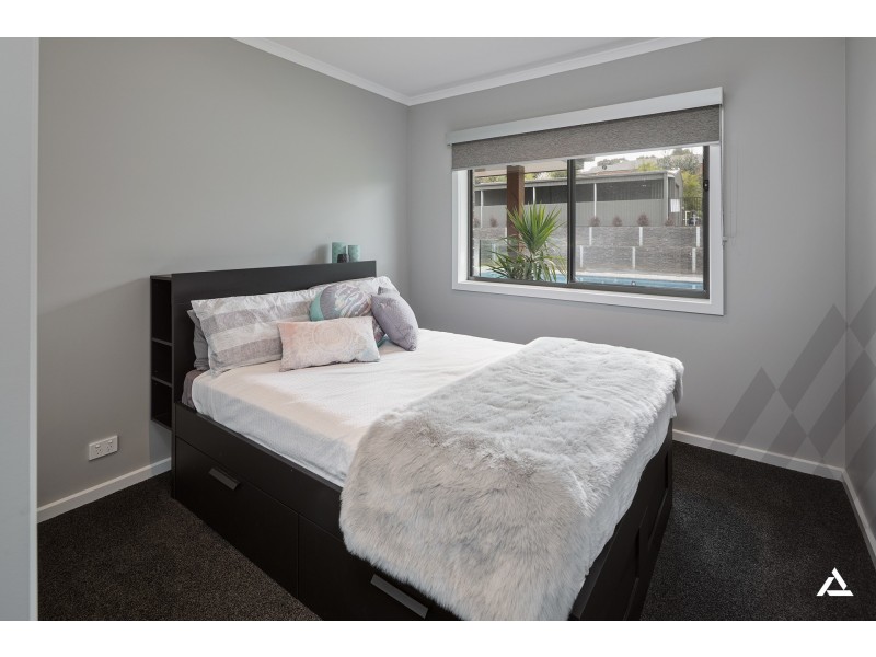 25 Bunjil Drive, Drouin VIC 3818