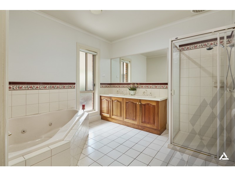31 Camelot Court, Warragul VIC 3820