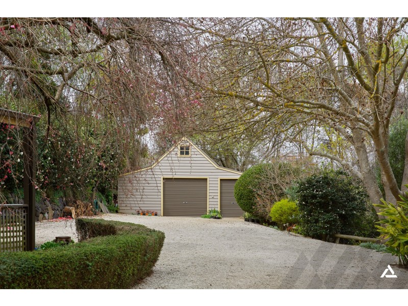 15 Burtonwood Court, Neerim South VIC 3831