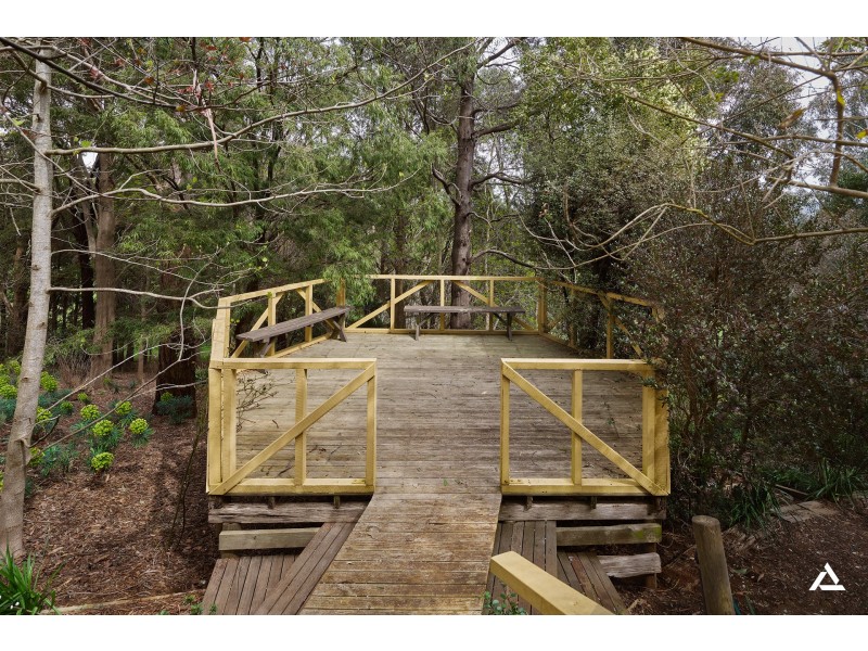 15 Burtonwood Court, Neerim South VIC 3831