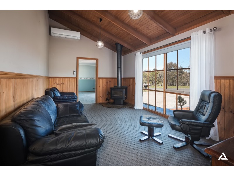 11 Pollock Street, Nilma VIC 3821