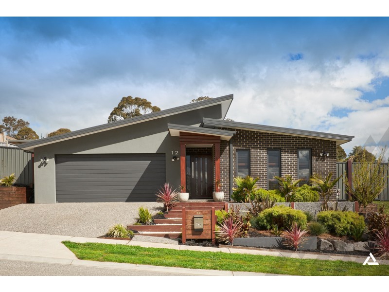 12 Bunyip Drive, Drouin VIC 3818