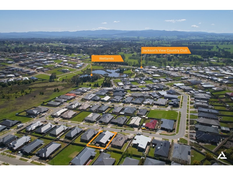 12 Bunyip Drive, Drouin VIC 3818