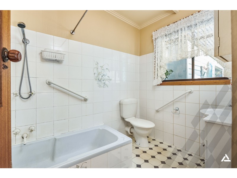 14 Pioneer Street, Warragul VIC 3820