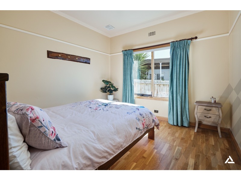 14 Pioneer Street, Warragul VIC 3820