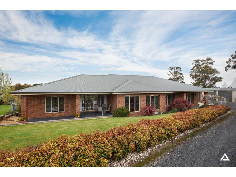 6 Oxley Court, Drouin VIC 3818