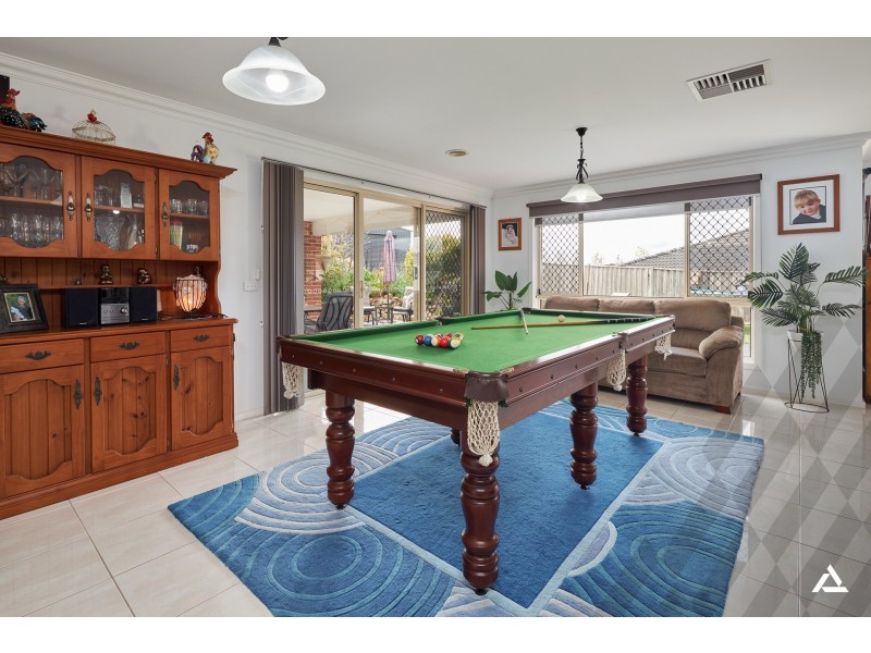 21 Monica Drive, Drouin VIC 3818