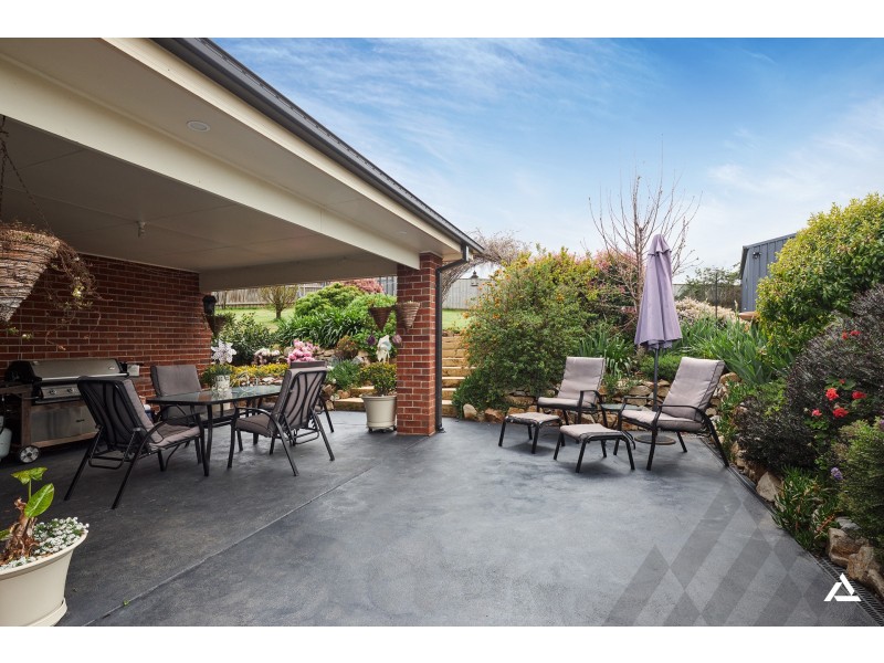 21 Monica Drive, Drouin VIC 3818