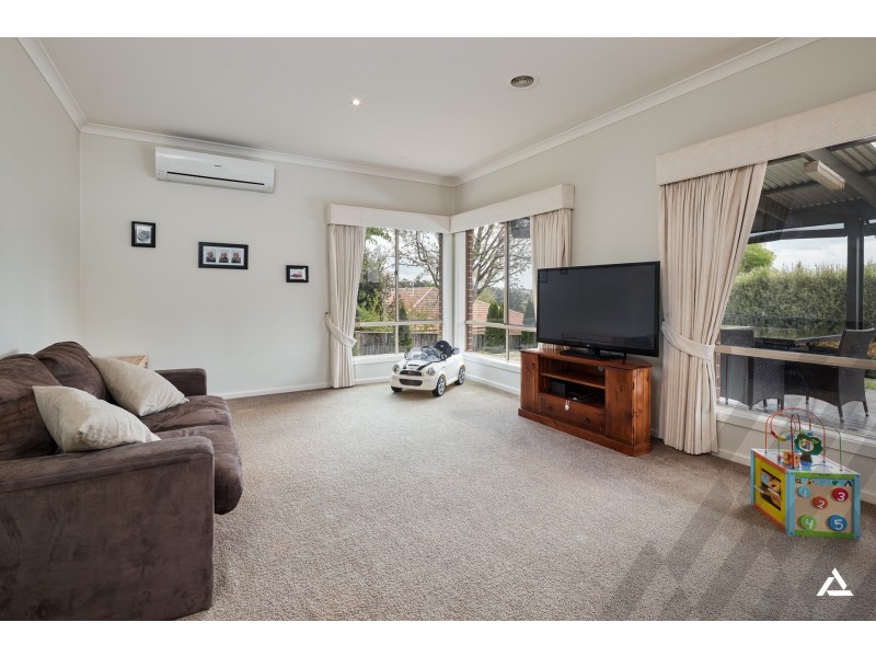 13 Arthurs Drive, Warragul VIC 3820