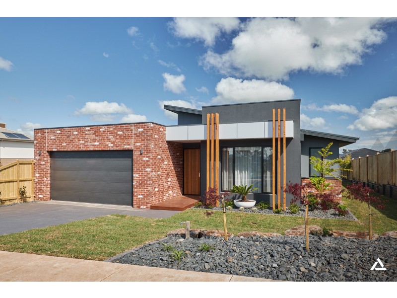 11 Eve Road, Warragul VIC 3820