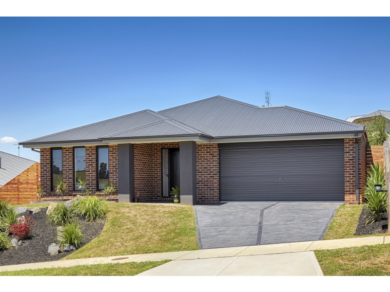 45 Myrtle Crescent, Warragul VIC 3820