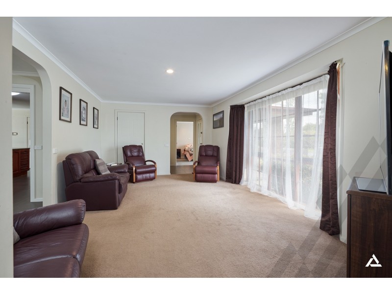 13-15 Nelson Road, Trafalgar VIC 3824