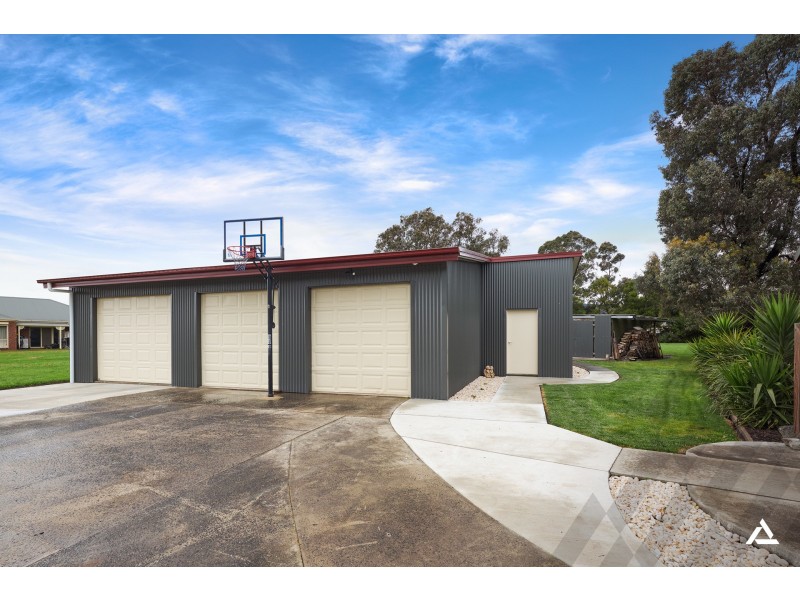 13-15 Nelson Road, Trafalgar VIC 3824