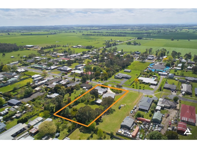 13-15 Nelson Road, Trafalgar VIC 3824