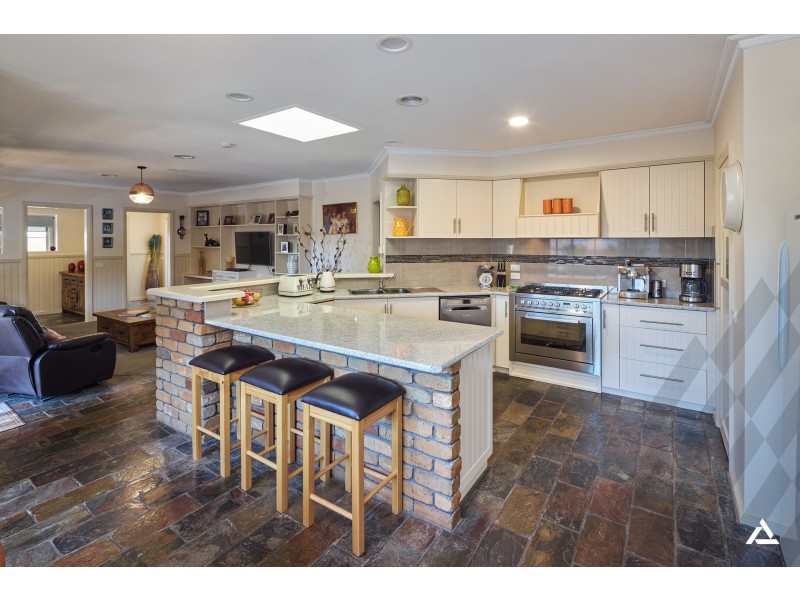 81 Church Street, Drouin VIC 3818